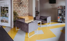 Private Rooms At Hostel63