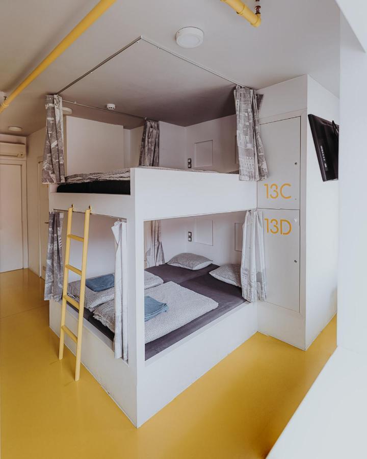 Private Rooms At Hostel63 Ζάγκρεμπ Εξωτερικό φωτογραφία