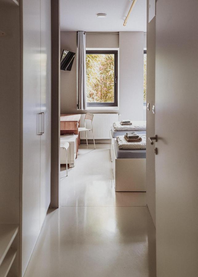 Private Rooms At Hostel63 Ζάγκρεμπ Εξωτερικό φωτογραφία