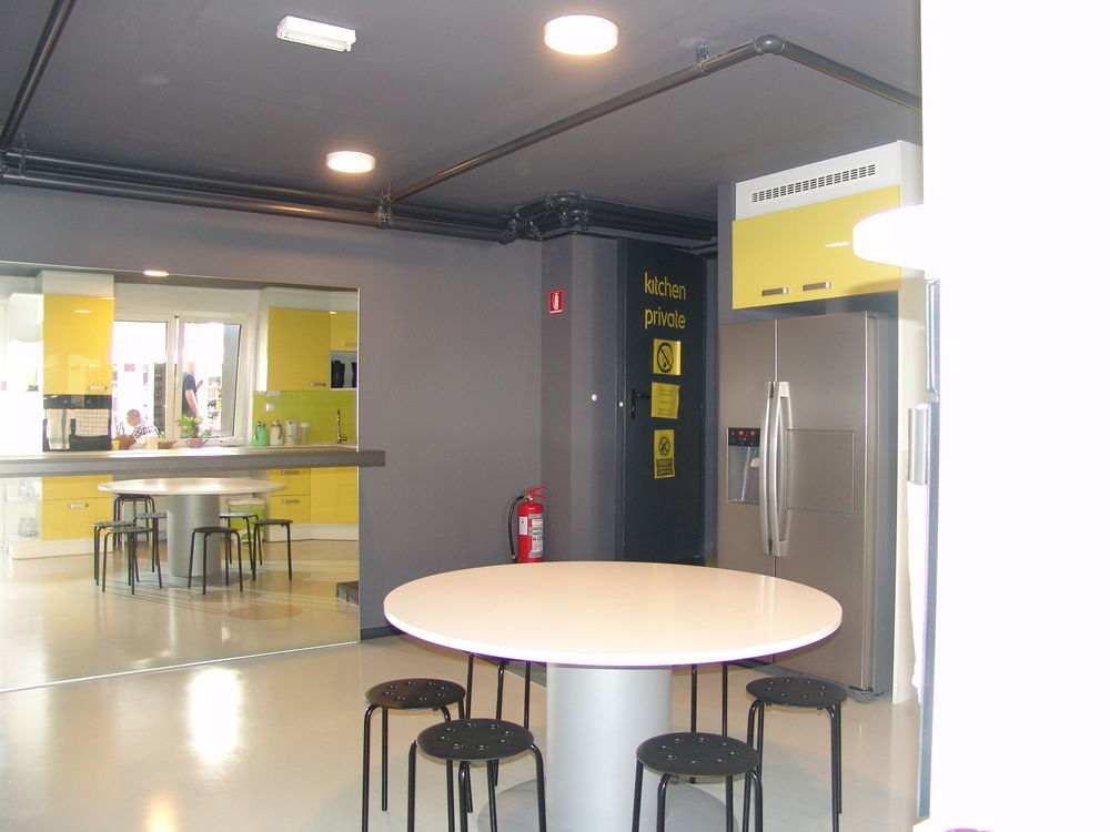 Private Rooms At Hostel63 Ζάγκρεμπ Εξωτερικό φωτογραφία